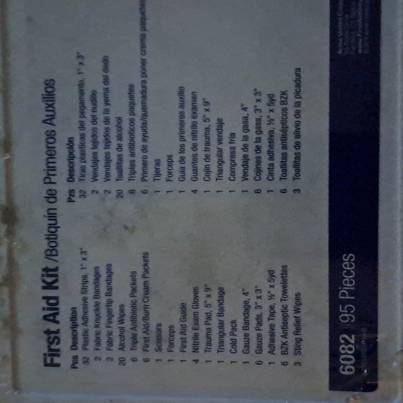 First Aid Only 6082 25-Person Emergency First Aid Kit 95 Piece - Picture 2 of 2